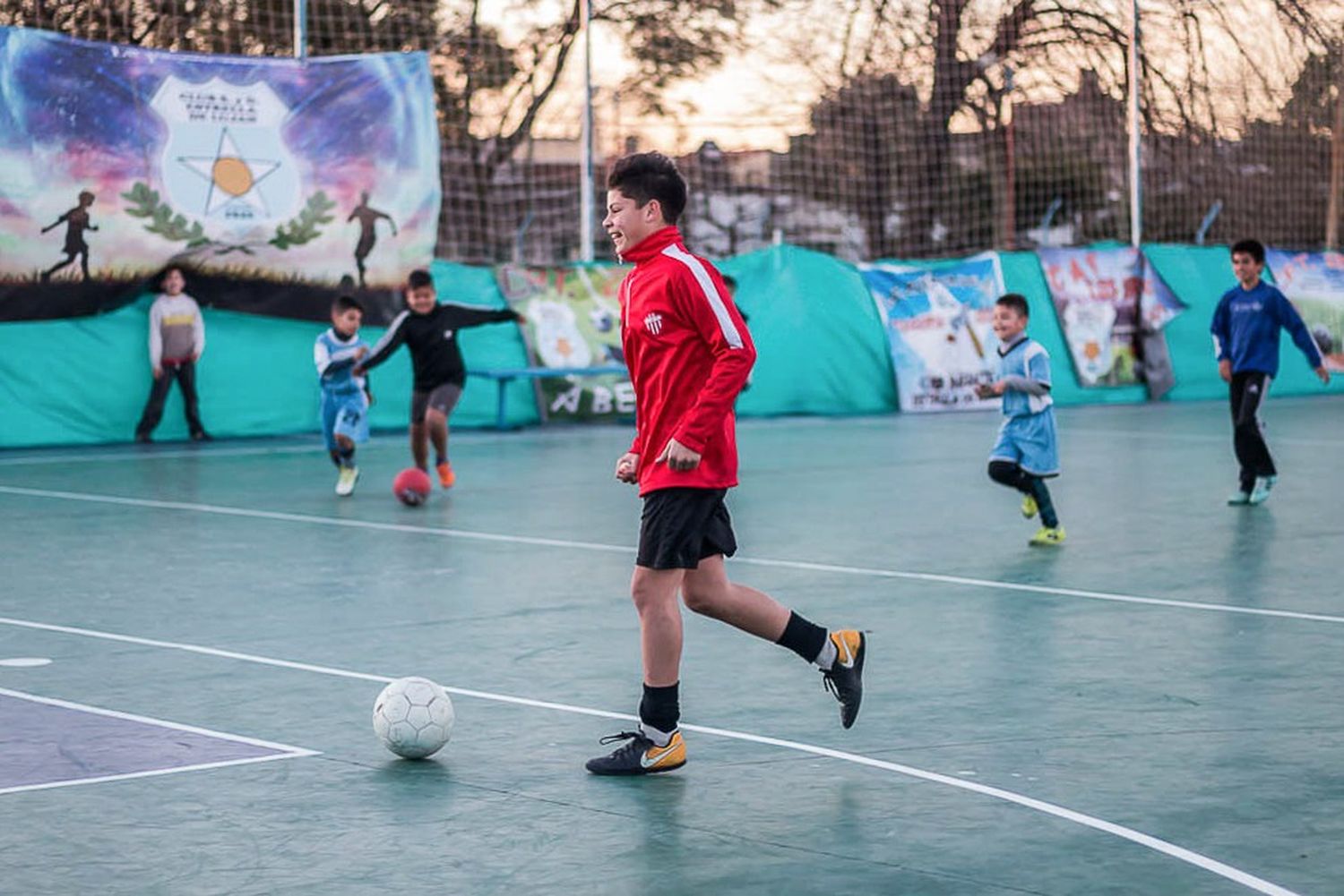 El Intendente Grindetti impulsa una tasa de asistencia para clubes de barrio en Lanús