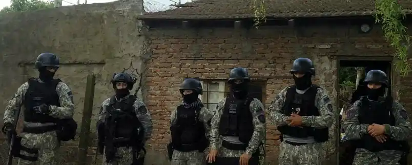 Dos detenidos por usar una bomba molotov contra un padre y su hijo