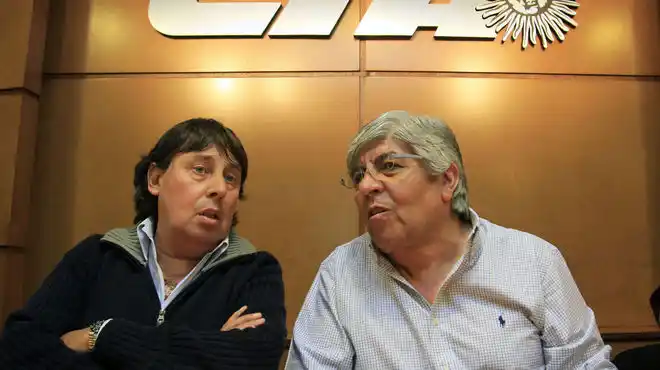 Vuelven a marchar las centrales obreras de Moyano y Micheli