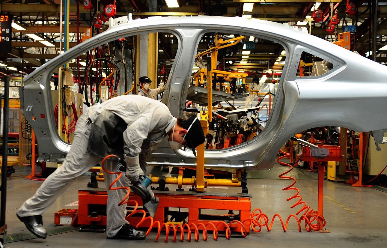 La producción de autos acumuló en septiembre 13 meses de caída sostenida