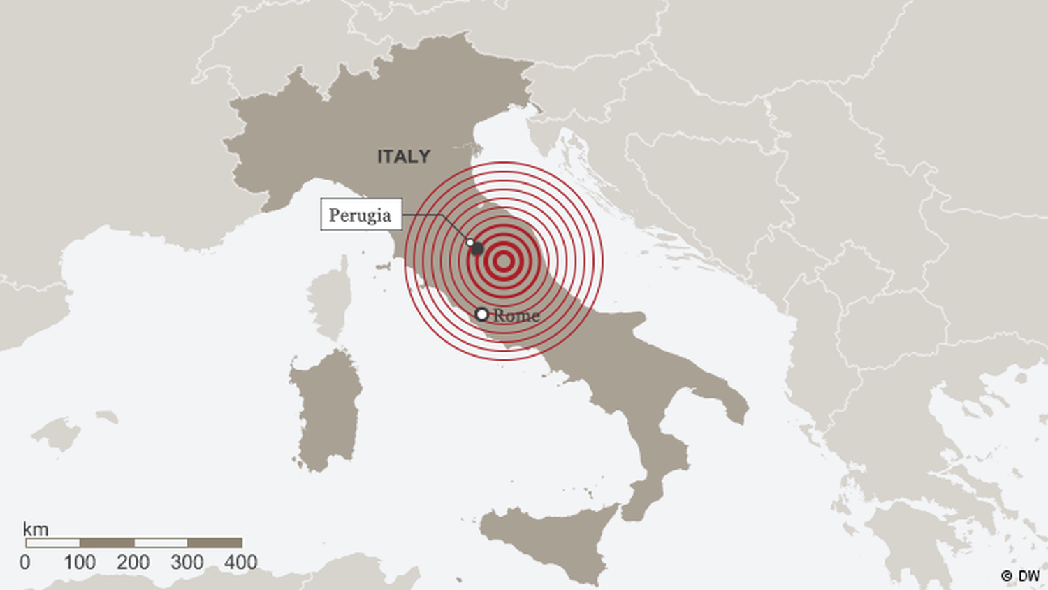 Potente sismo golpea el centro de Italia