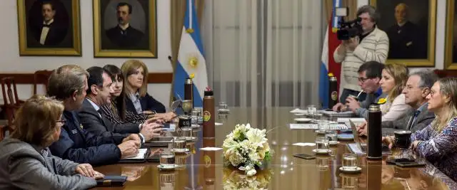 La provincia fortalece estrategias de contención social