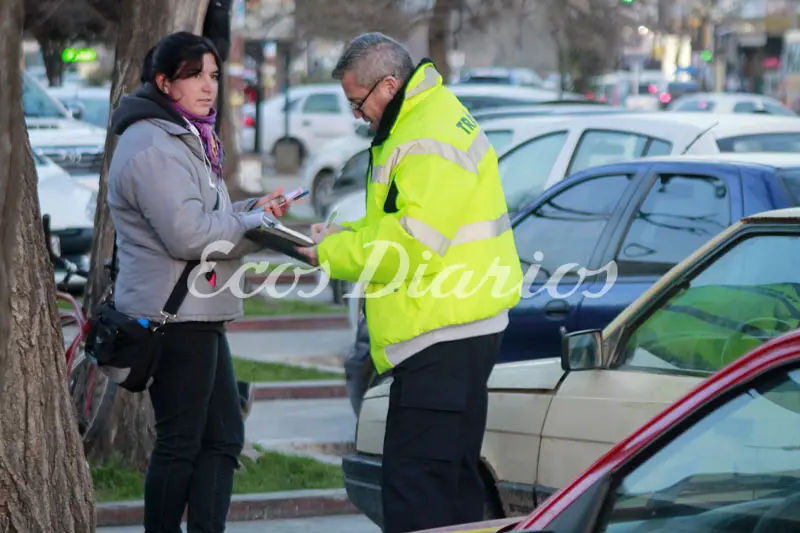 Estacionamiento medido: aseguran que se hacen 15 multas por día, pero se tendrían que hacer 70