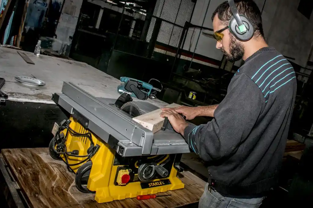 La Carpintería Timbo se  lanza al mercado con nuevos  productos para el hogar