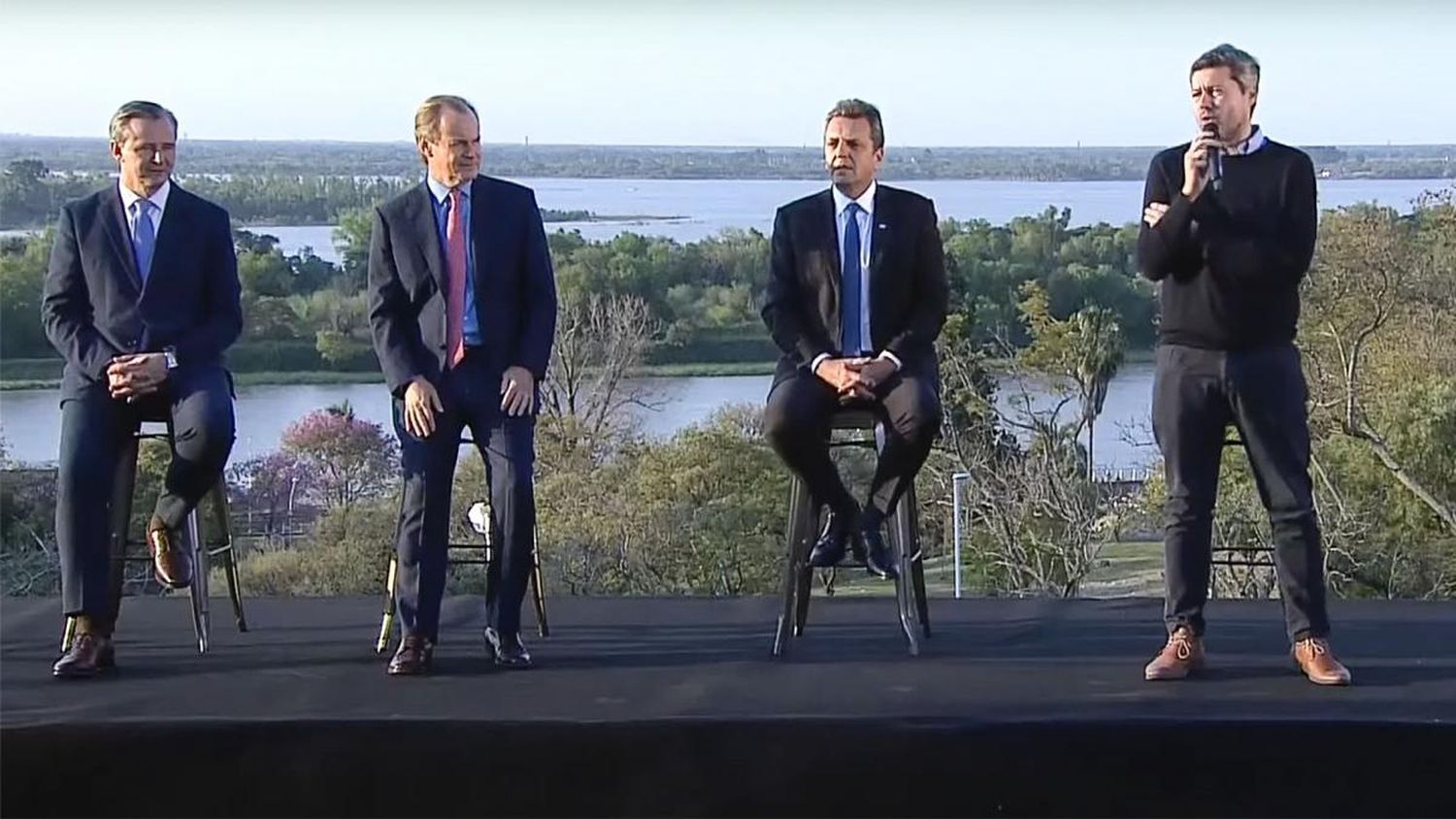 Sergio Massa lanzó Previaje 5 en Paraná y afirmó que "los argentinos tenemos con qué salir adelante"