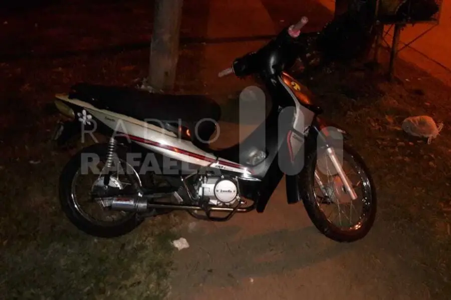 Vieron una moto sin medidas de seguridad y, como si nada, se la llevaron: acabaron detenidos