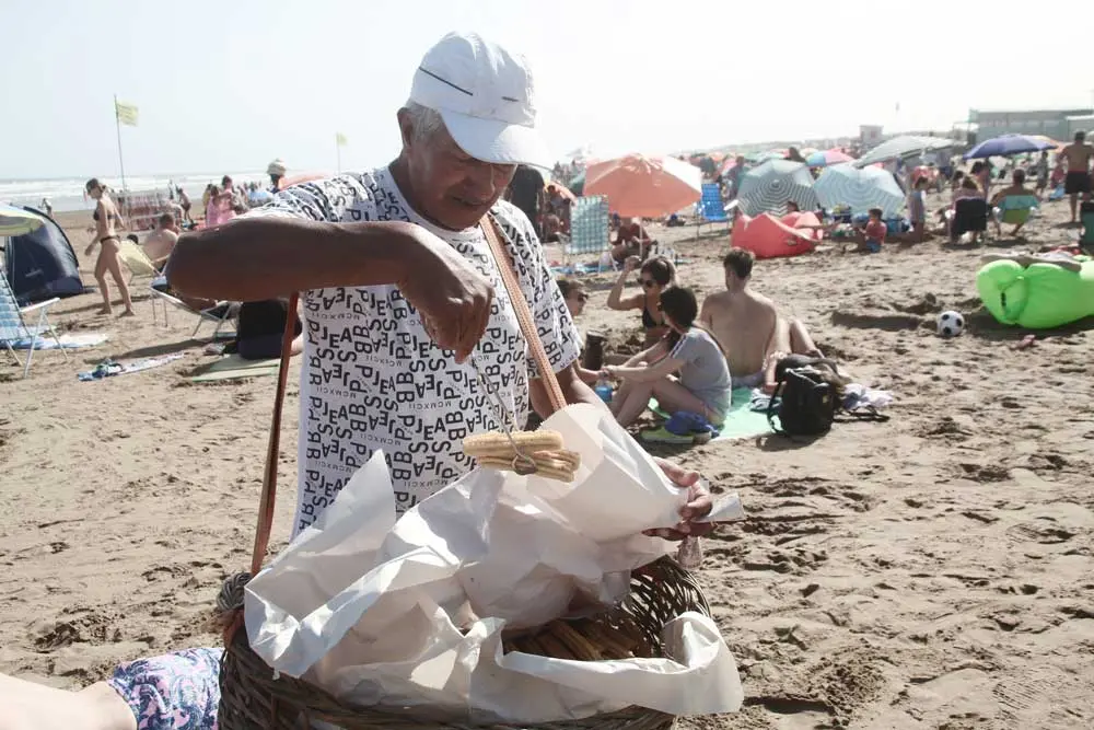 Precios sobre la arena: ¿cuánto salen las cosas en la playa?