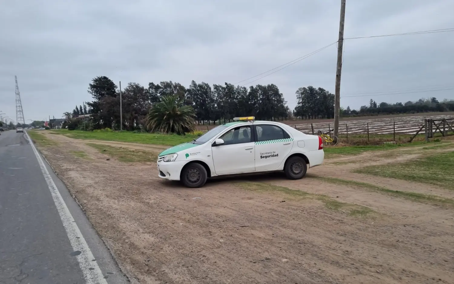 Hay un nuevo retén de inspección para el desvío por la repavimentación de Ruta 1001. Foto: La Opinión.