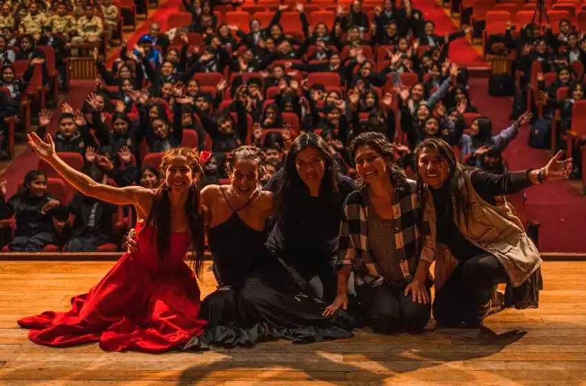 Artistas peruanas y argentinas “revivieron” a la escritora  Clorinda Matto en Perú y ahora "la devuelven" a la Argentina