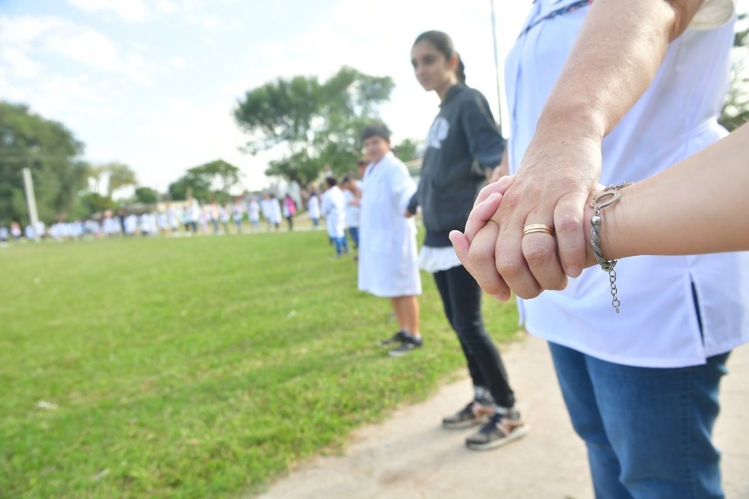 Docentes regionales se solidarizan con el Jardín 353 y el Colegio Industrial, víctimas de la inseguridad