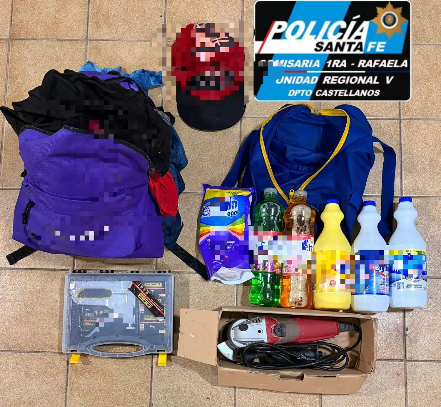 Forzó una abertura, robó herramientas y fue atrapado unos minutos después