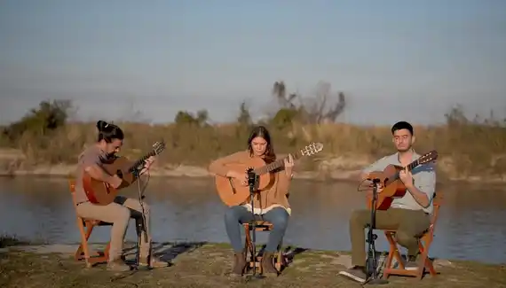 Las Guitarras Gualeyas presentaron un nuevo video