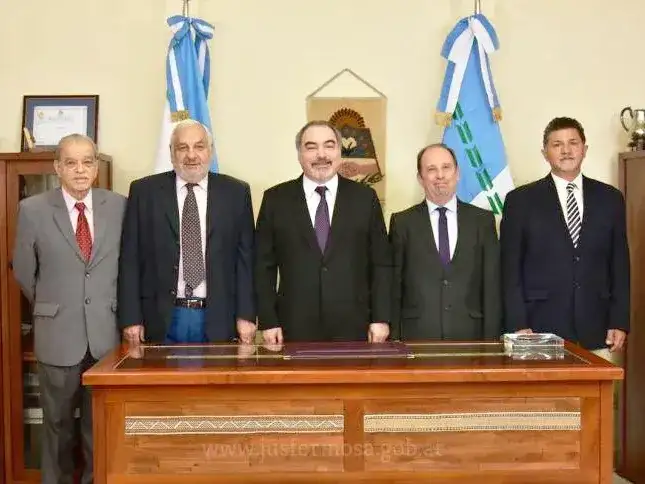 Confirman sanción económica a un súper y a un banco por
engañar a un cliente con clara “intencionalidad dolosa”