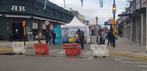 Día del Orgullo: hubo jornada de visibilización en la Peatonal