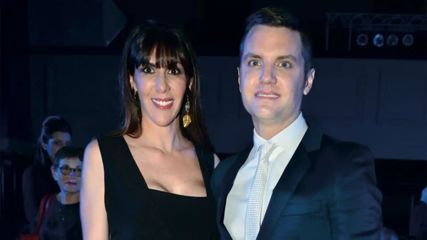 Santiago del Moro mostró por primera vez una postal de su esposa embarazada