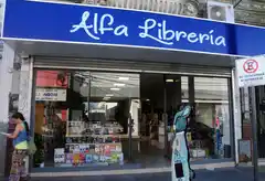 Alfa Librería, 28 años acompañando a las familias con los textos escolares para la vuelta a clases