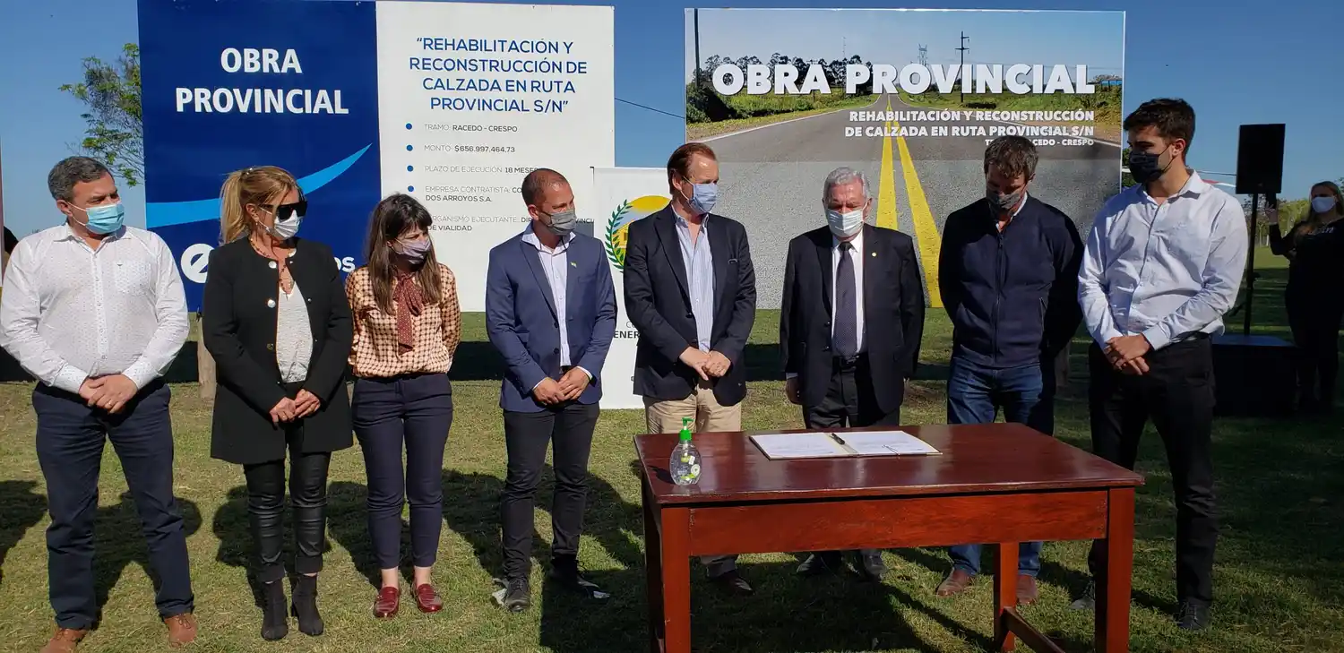 Bordet firmó el acta de inicio para la obra de reconstrucción de la ruta que une Crespo con Racedo