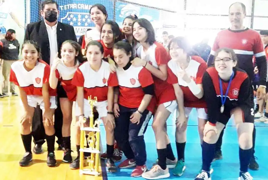 Instituto San Francisco y EPET N.º 1 son los
campeones departamentales del fútbol 5