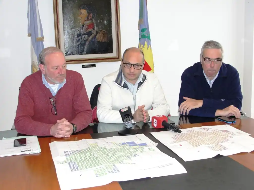Reino presentó Plan Director de Agua y Cloacas en Balcarce