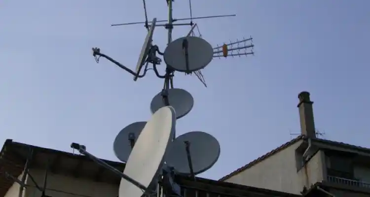 Cinco pesos por usuario por el uso del Espacio Aéreo
