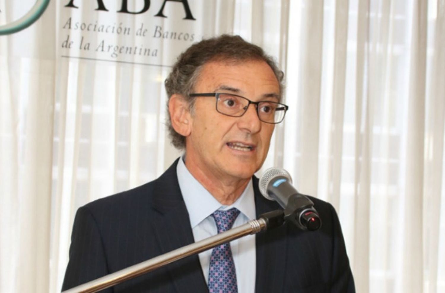 Reconocen que están "estancadas" las negociaciones con bancarios