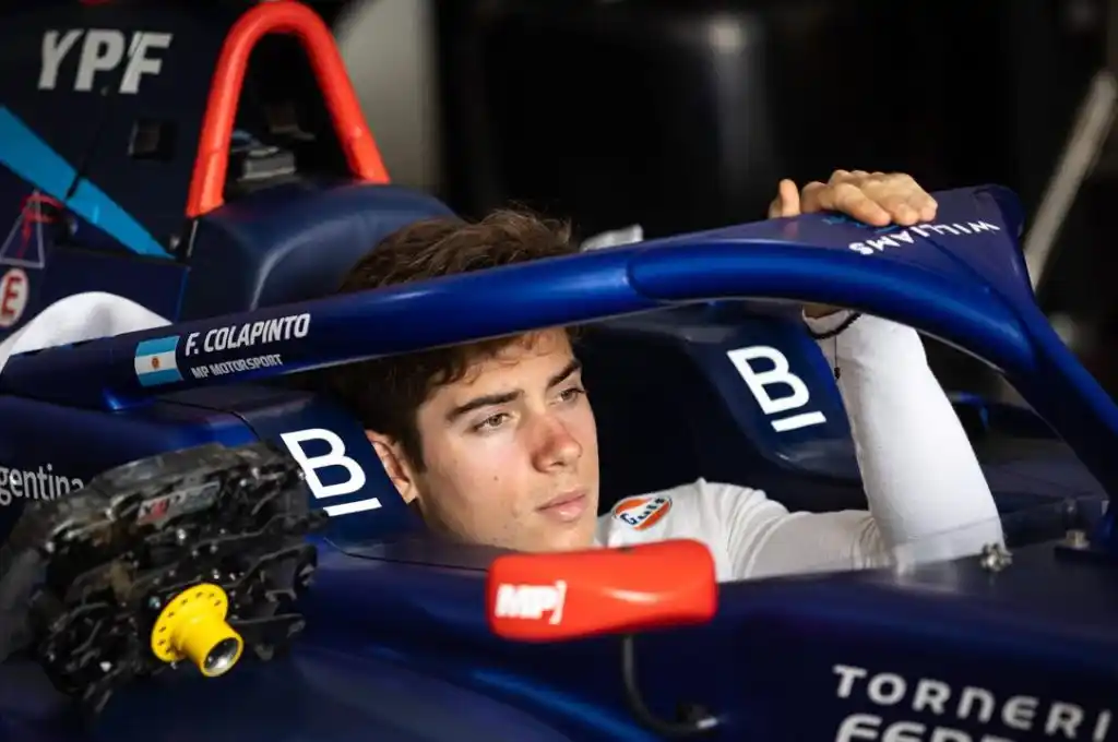 El piloto argentino tuvo que abandonar en la primera vuelta