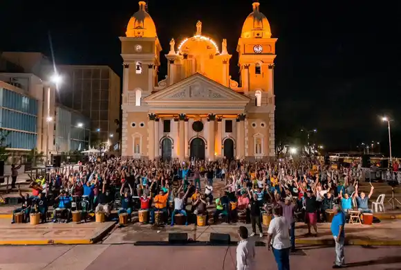¡HAZAÑA HISTÓRICA! Venezuela consigue el RÉCORD GUINNESS con la banda folclórica más grande del mundo