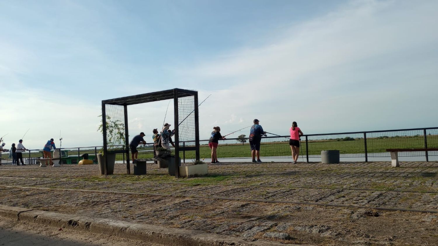 Torneo de Pesca en Puerto Ruíz: una jornada de camaradería y destreza deportiva