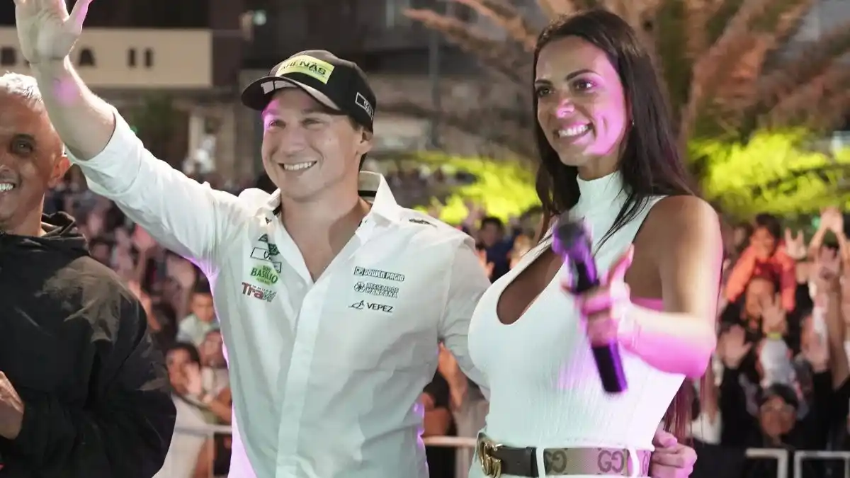 Franco firmó autógrafos