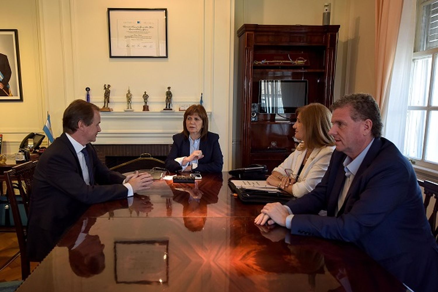 Narcomenudeo: Bordet y Bullrich acuerdan competencias de trabajo