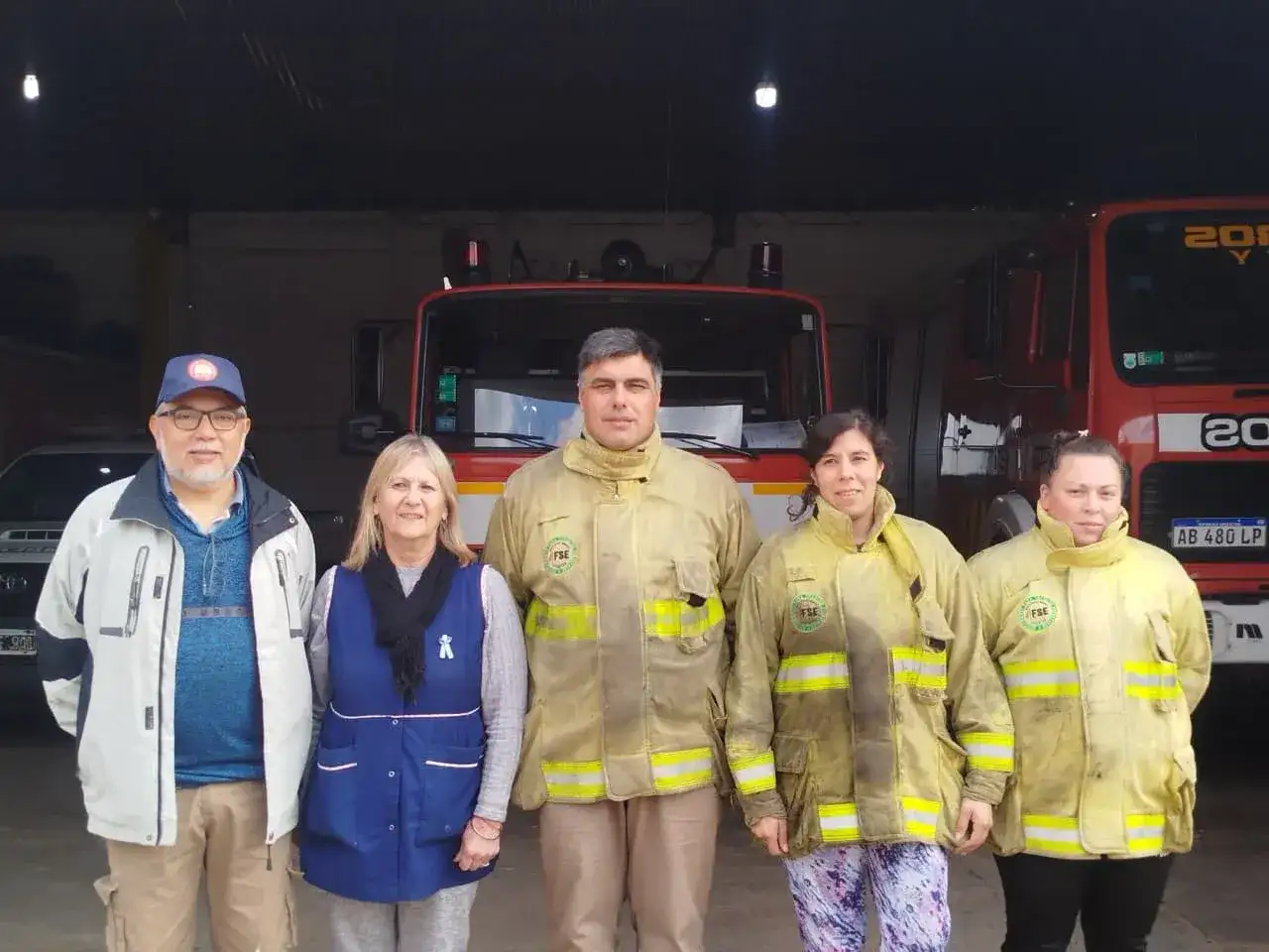 Los bomberos voluntarios de Gardey hicieron sonar las sirenas pidiendo el envío de fondos.