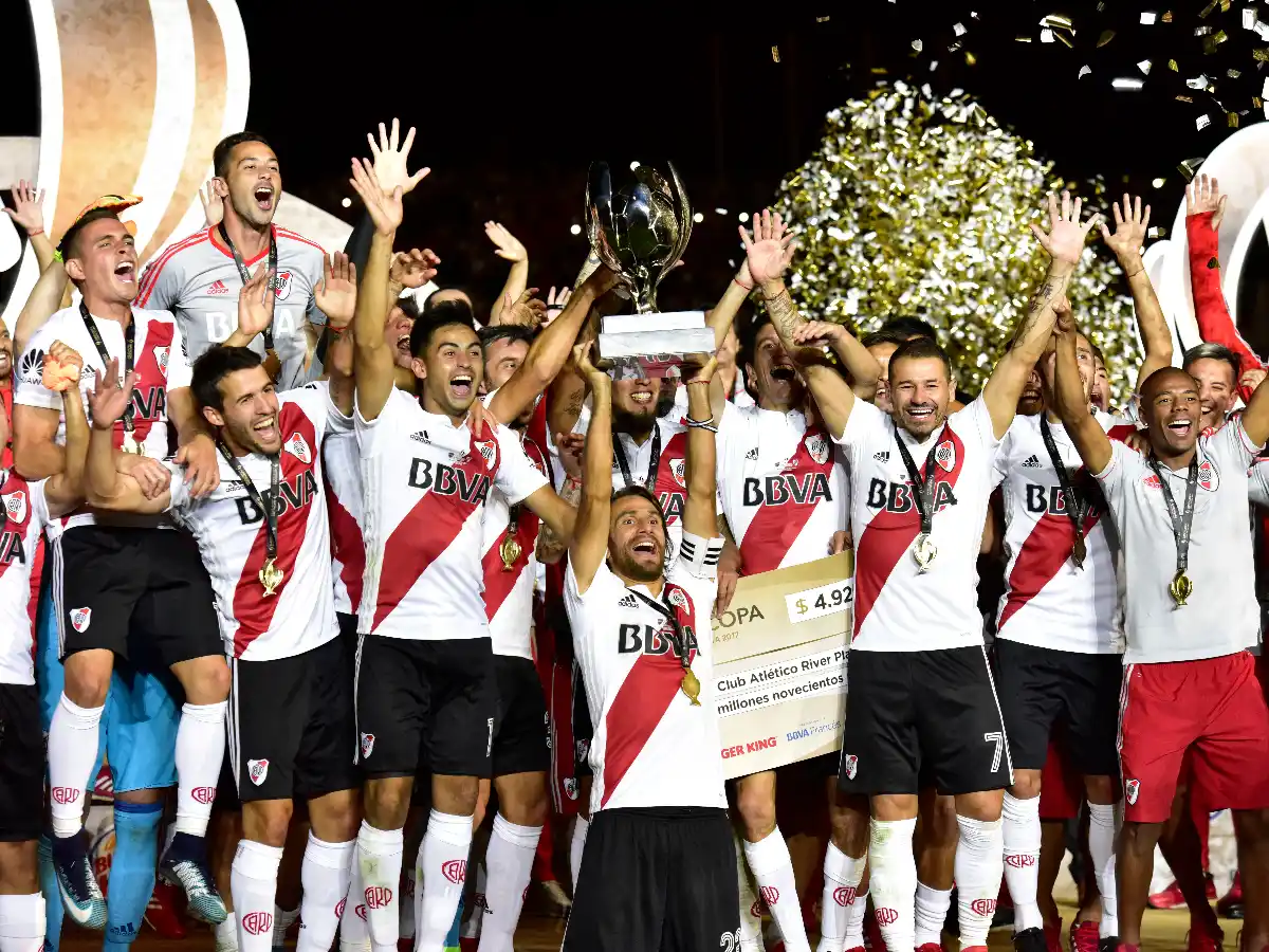 River es el  Supercampeón