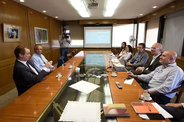 Bordet avanza con el crédito para el aeropuerto binacional de cargas