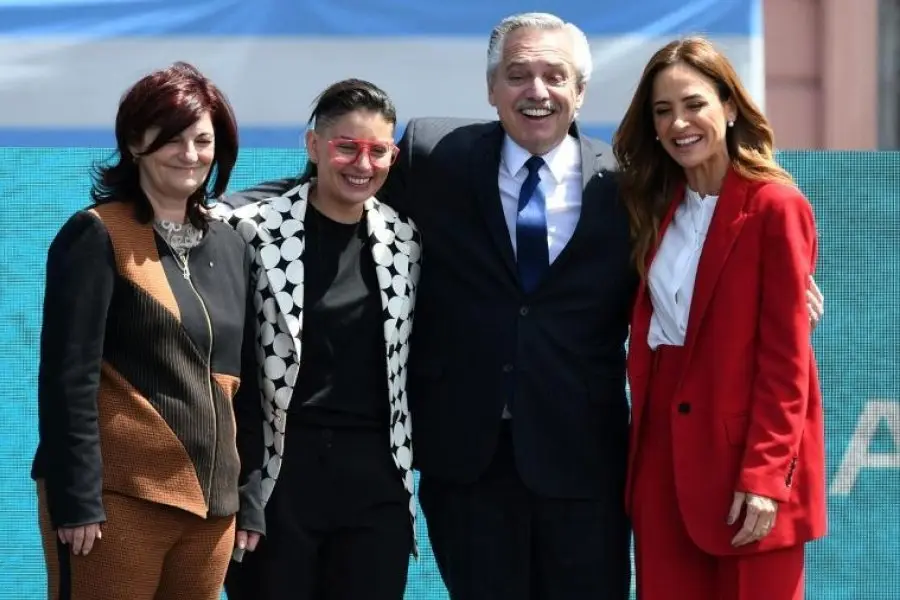 Alberto Fernández le tomó juramento a las nuevas ministras