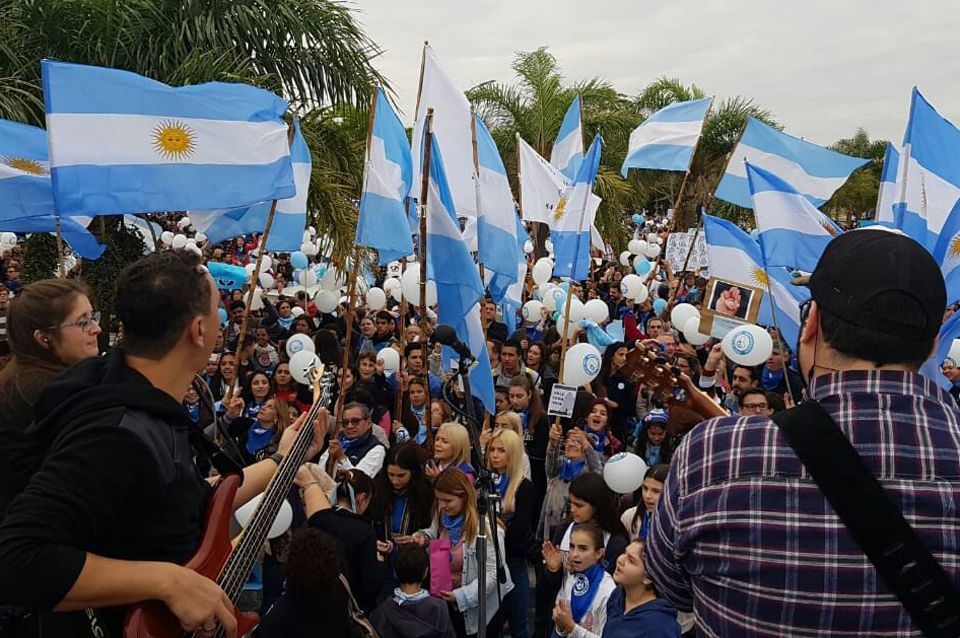 Miles de personas en la marcha Por las Dos Vidas