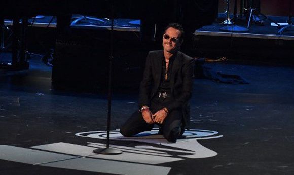 Marc Anthony preocupa a sus fanáticos