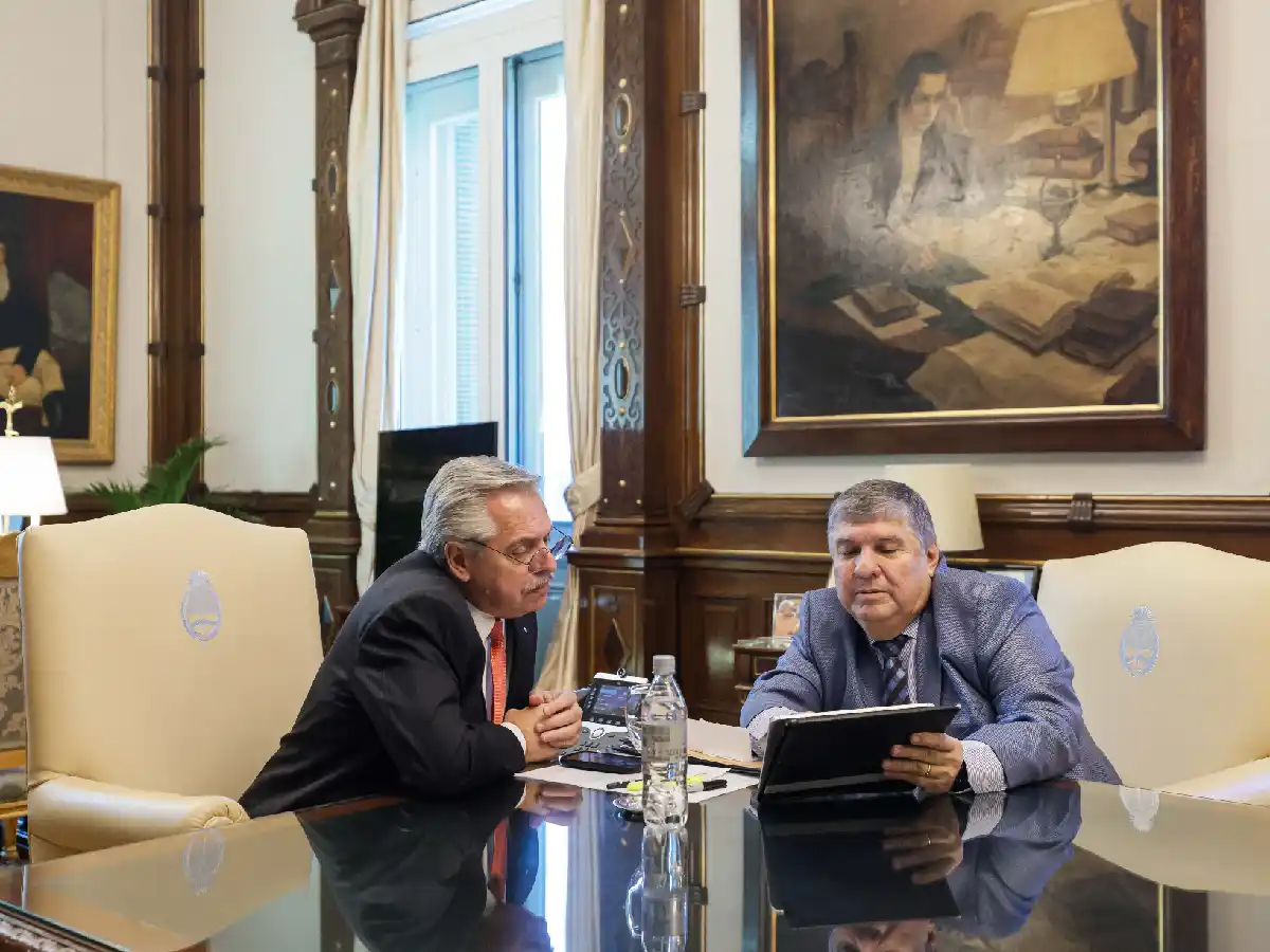 Fernández recibió a Mayans luego de que pidiera frenar el juicio a Cristina Kirchner