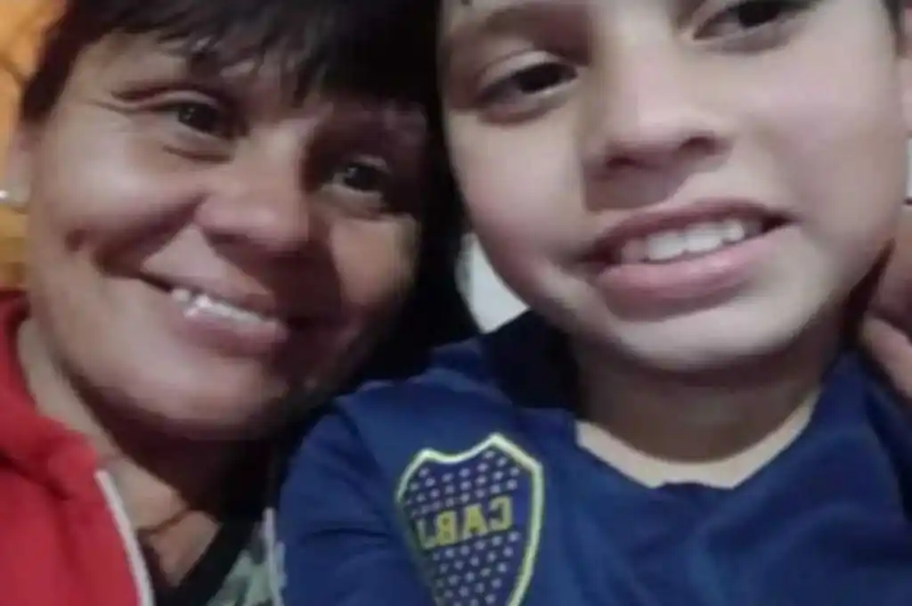 Sandra Aguer y su hijo, Thiago Contreras de 13 años