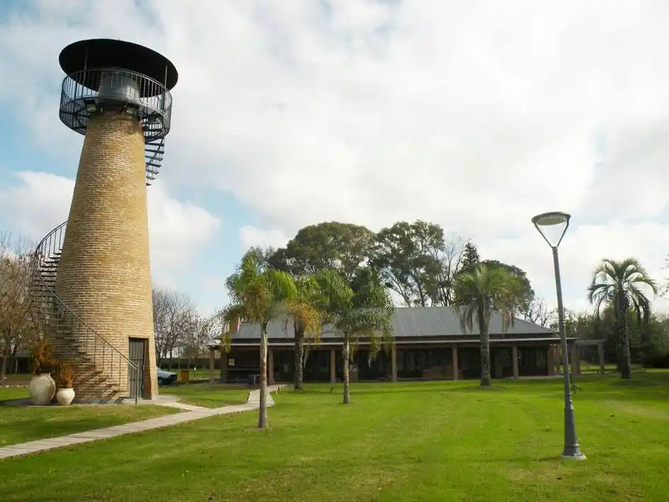 Policiales: Robaron en cabañas “Faro del Lago”