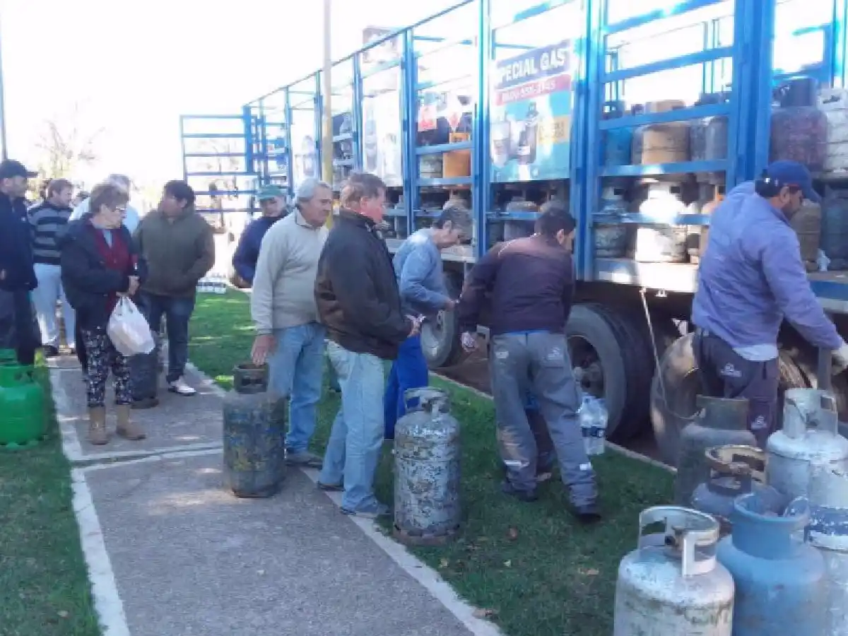 Garrafas populares, este viernes en barrio San Cayetano y La Milka