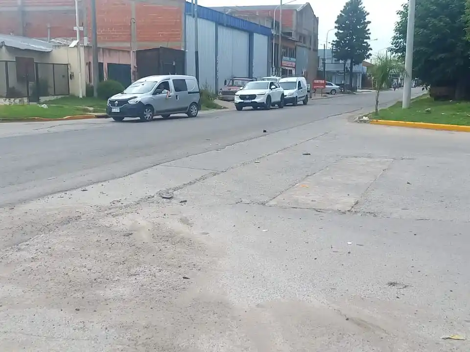 Removieron el cuerpo de hombre fallecido, oriundo de Baradero y retomaron el tránsito en 11 de Septiembre y Lucio Mansilla. Foto: La Opinión & Sin Galera.