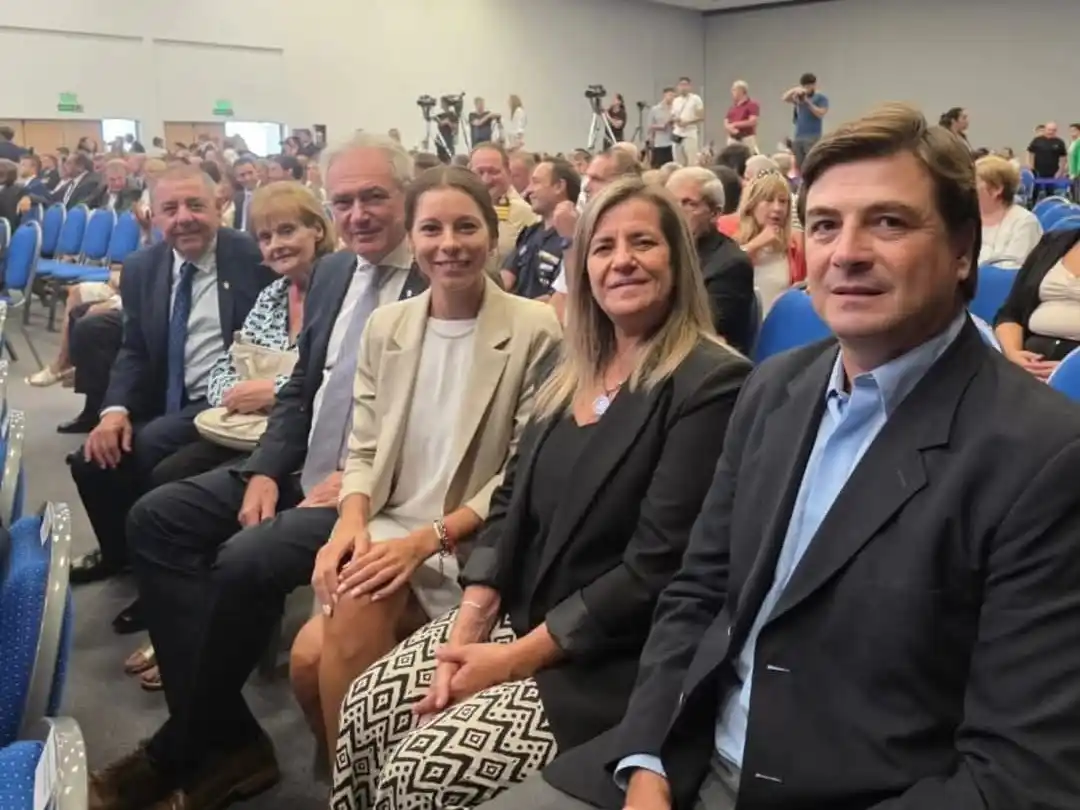 Francisco Morchio y Marcela Ántola, entre otros diputados nacionales, participaron de la ceremonia en Paraná.