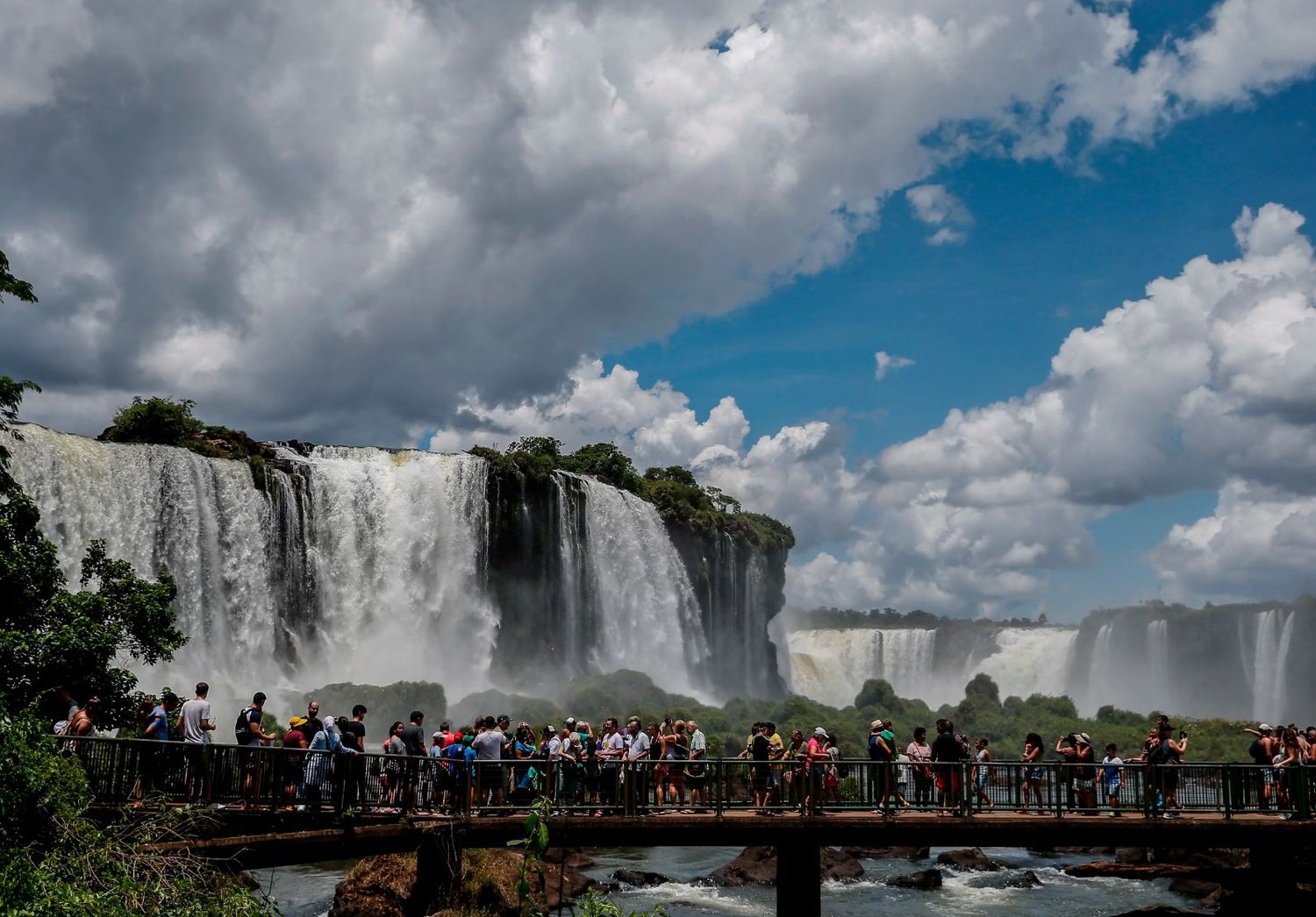 El 83,7% del turismo receptivo provino de países limítrofes
