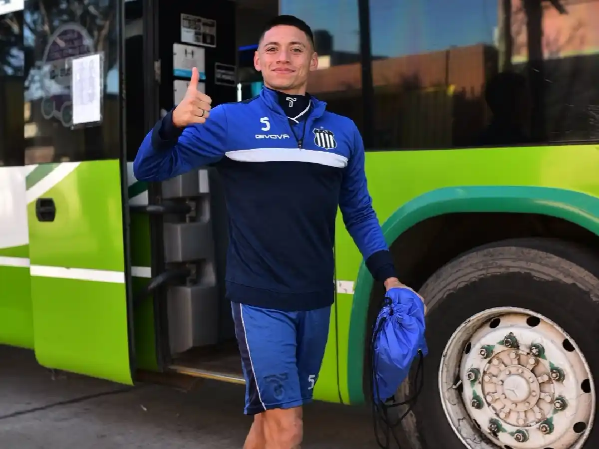 Newell's recibe a Talleres, que tendrá a Navarro desde el inicio