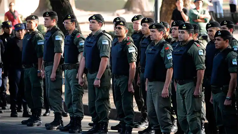 Bono para Fuerzas de Seguridad y aumento de enero: así quedan los nuevos montos