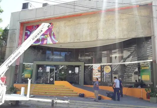 Comenzó la restauración de la fachada del Casino temático