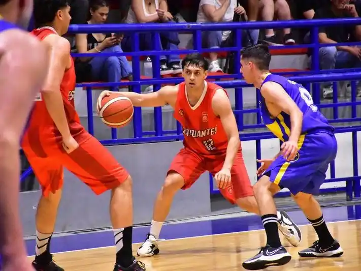 Estudiantes le ganó a Sarmiento
en la primera final del provincial