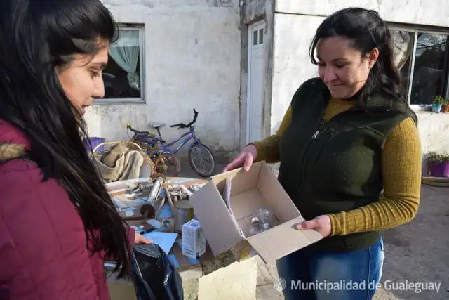 Entrega de lámparas leds en barrios