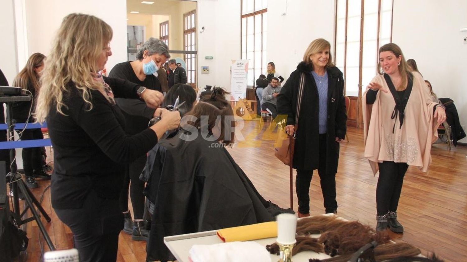 “El pelo crece, la amistad también”, campaña de colecta solidaria por este Día del Amigo