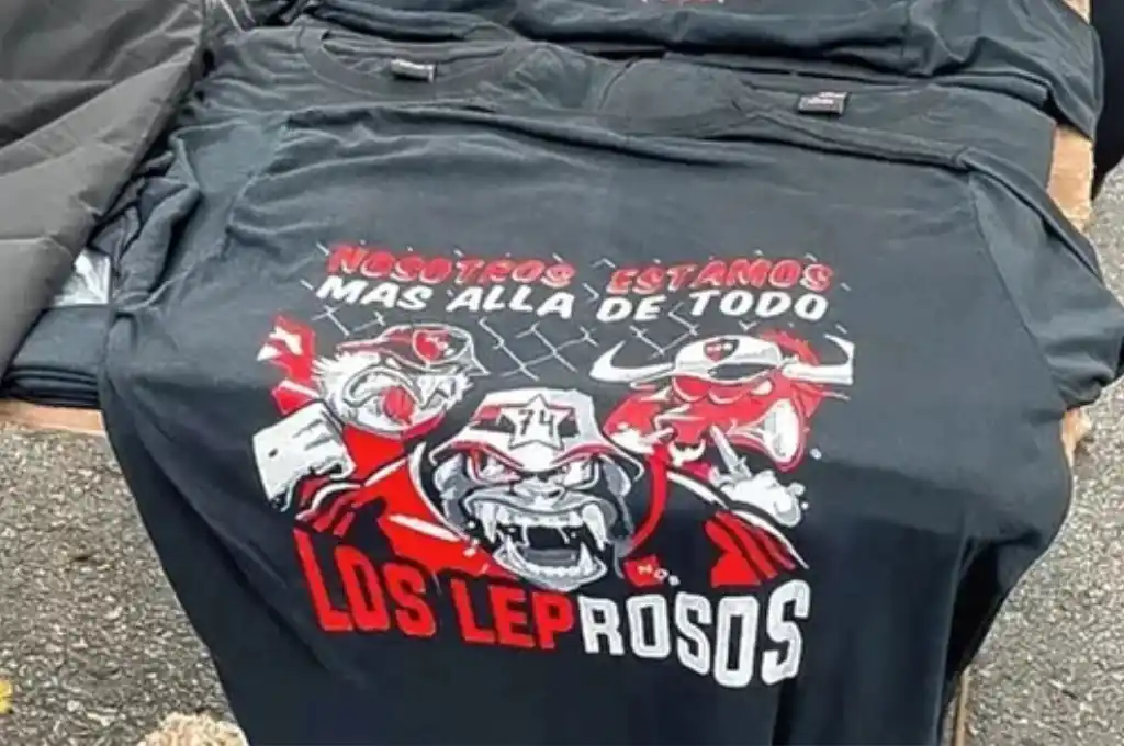 Rosario: los narcos se metieron en el fútbol y vendieron sus remeras en puestos callejeros